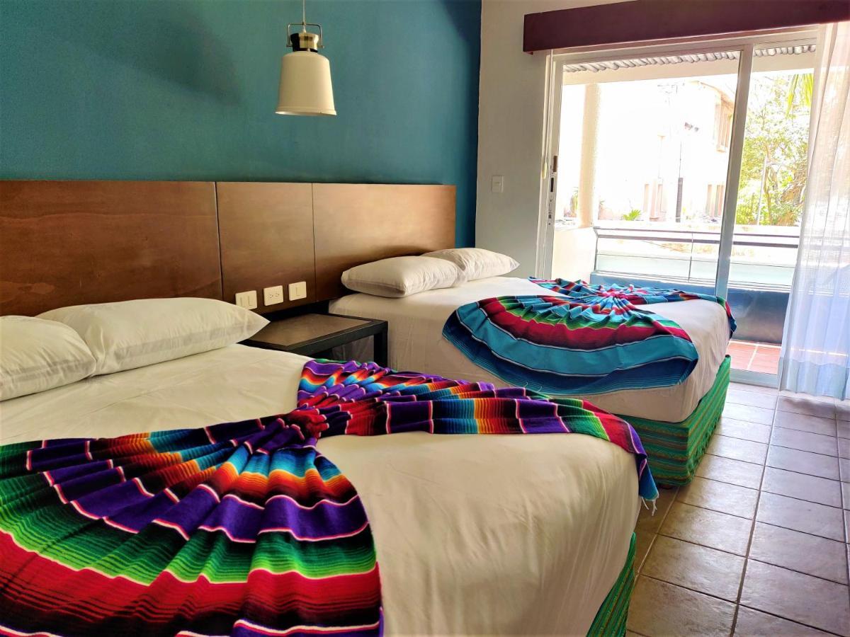Hotel Mariachi By Kavia 5Th Av بلايا ديل كارمن المظهر الخارجي الصورة