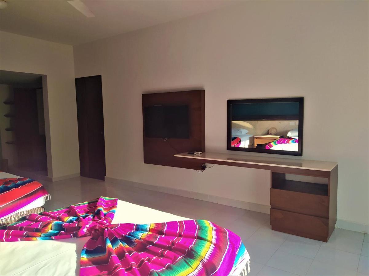 Hotel Mariachi By Kavia 5Th Av بلايا ديل كارمن المظهر الخارجي الصورة