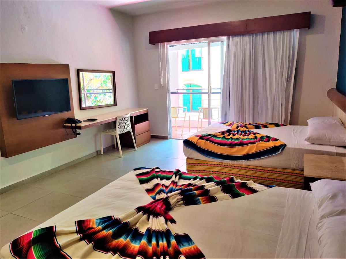 Hotel Mariachi By Kavia 5Th Av بلايا ديل كارمن المظهر الخارجي الصورة