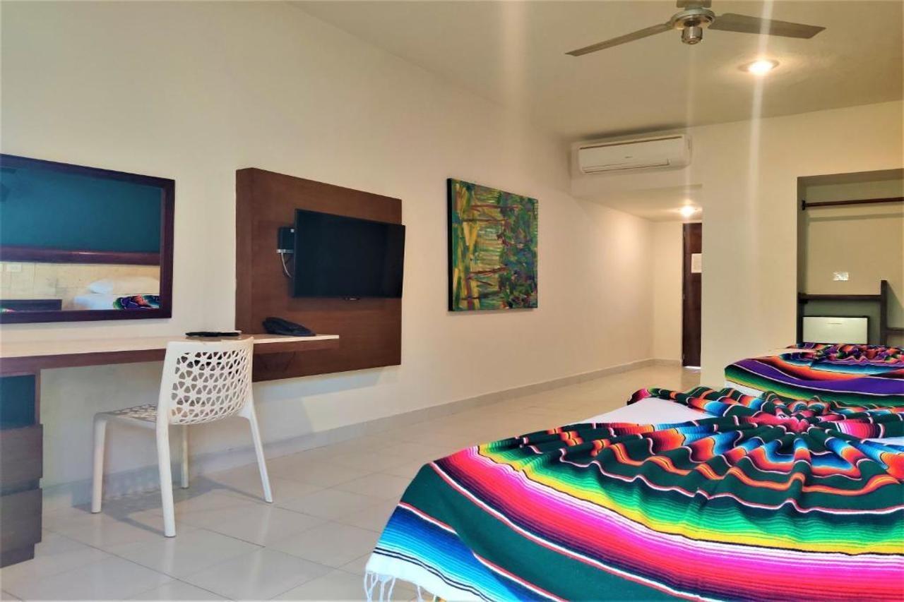 Hotel Mariachi By Kavia 5Th Av بلايا ديل كارمن المظهر الخارجي الصورة